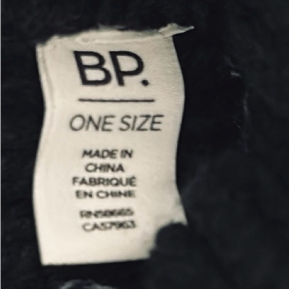 BP by Nordstrom - Black Knit Beanie with Gold Threading along Cuff Edge O/S NWT - Picture 6 of 6